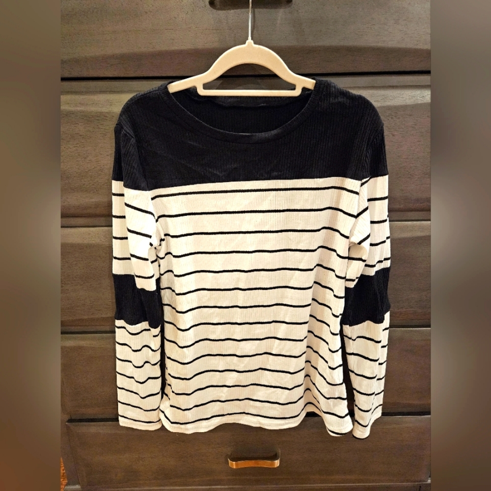SHEIN Black and White Striped Ribbed Knit Top